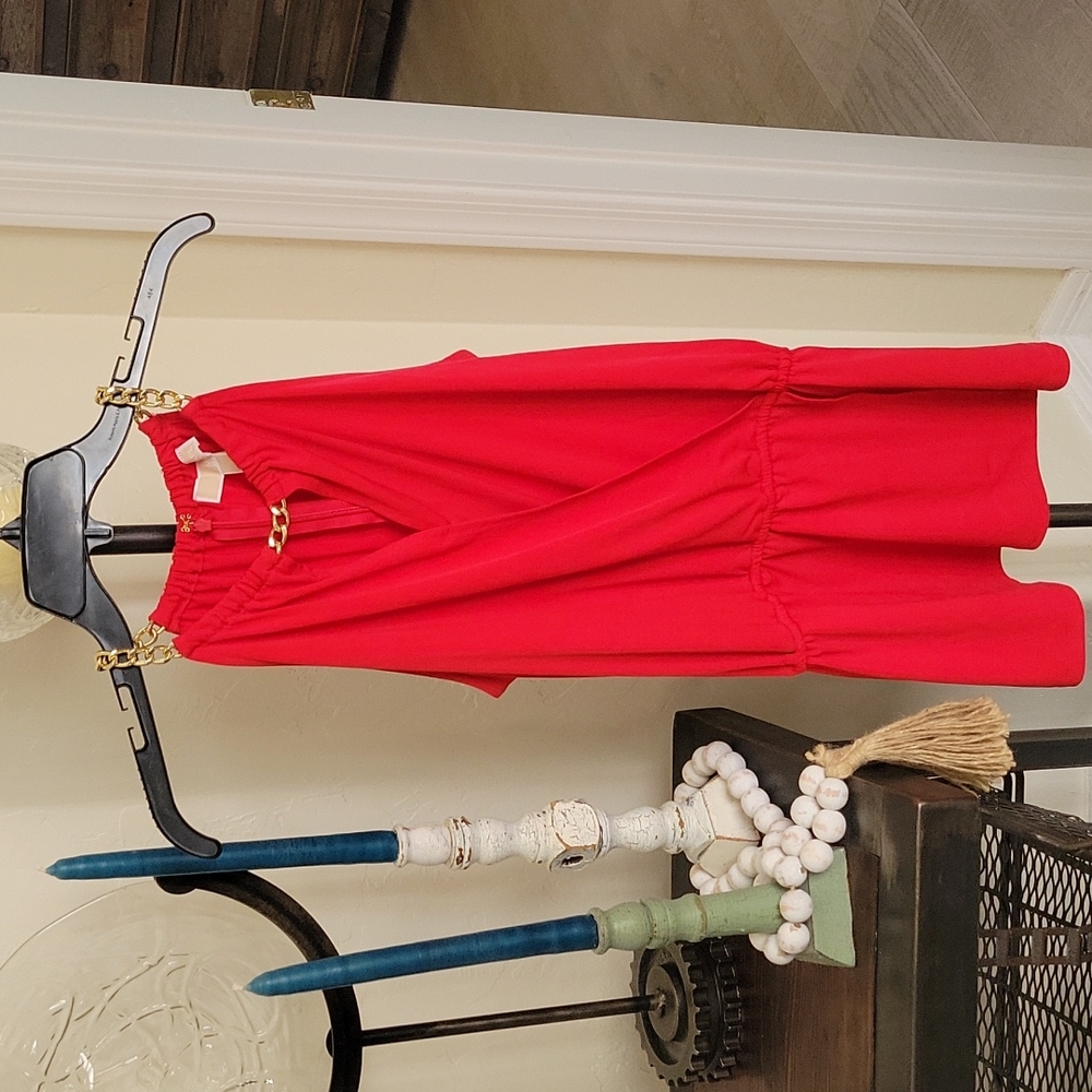 Michael Kors red elastic waist crossover snap closure gold chain Sm top
